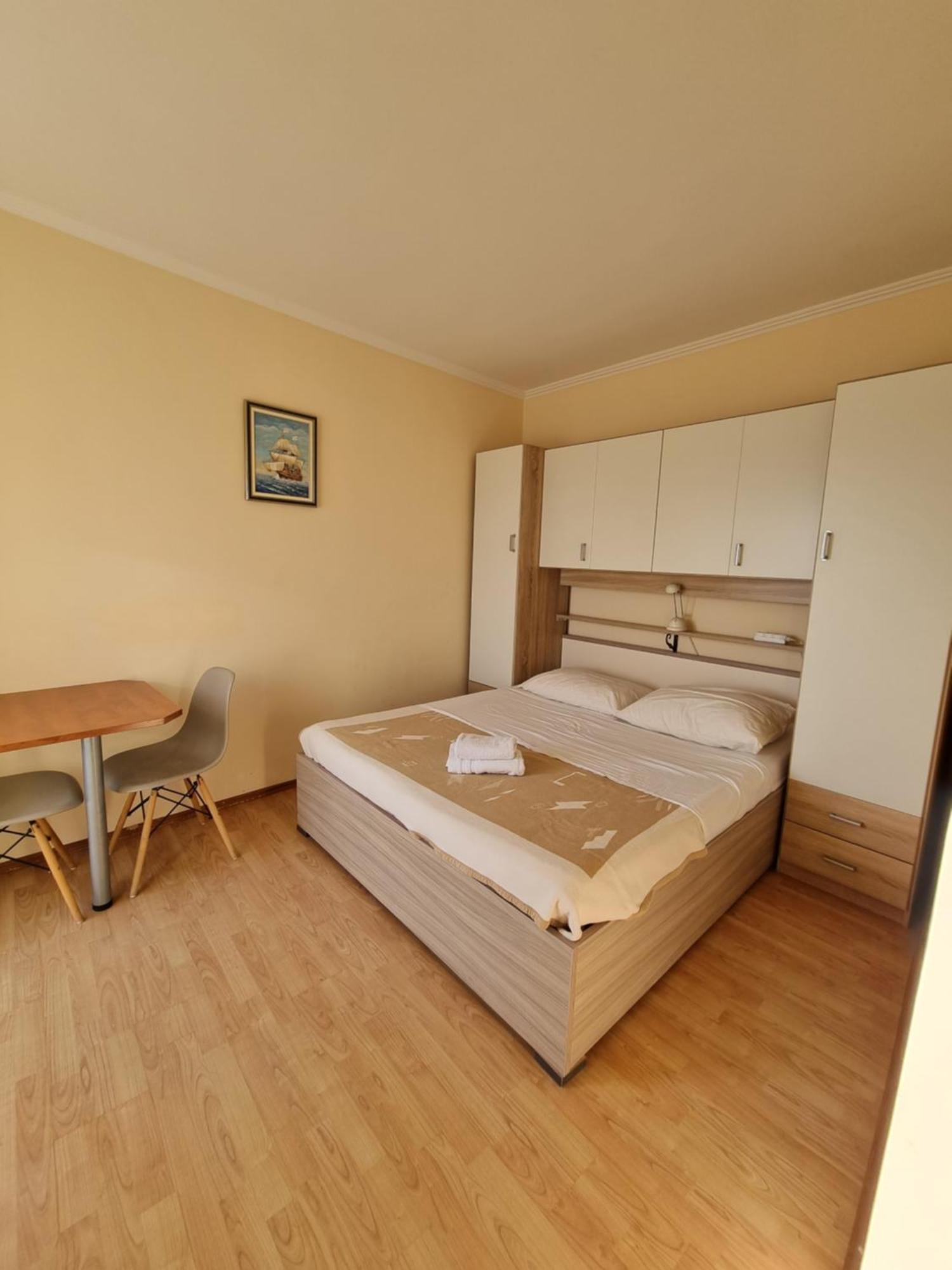 Apartmani Apollo - Drasnice Rum bild
